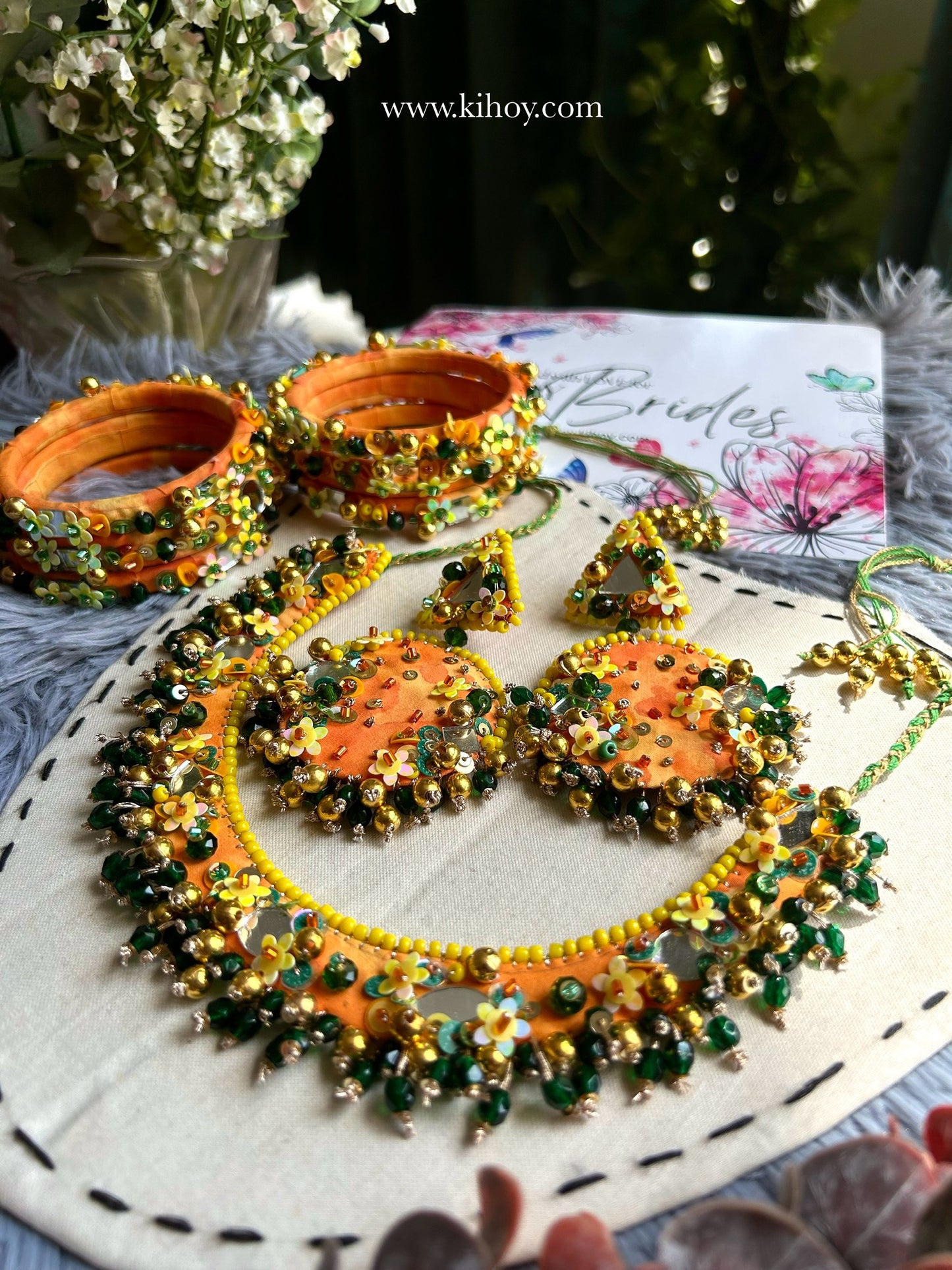 Kesaria Earrings, Necklace, Mangtikka & bangle Set